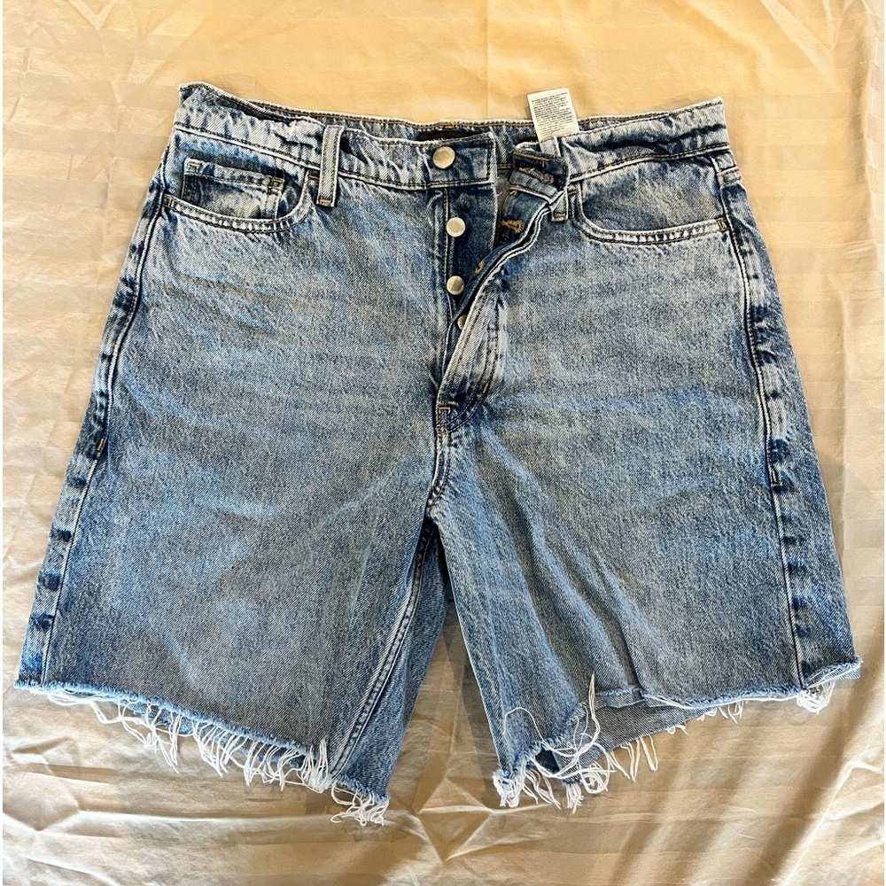 Banana republic mid rise loose stovepipe Jean shorts size 29